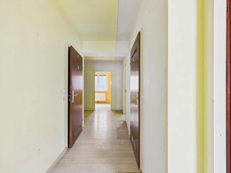 CAM04191G0-PR0072-STILL014