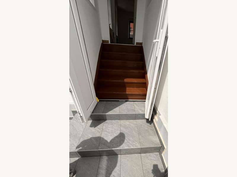 Büro Graz: Zugang Treppe Zugang Treppe