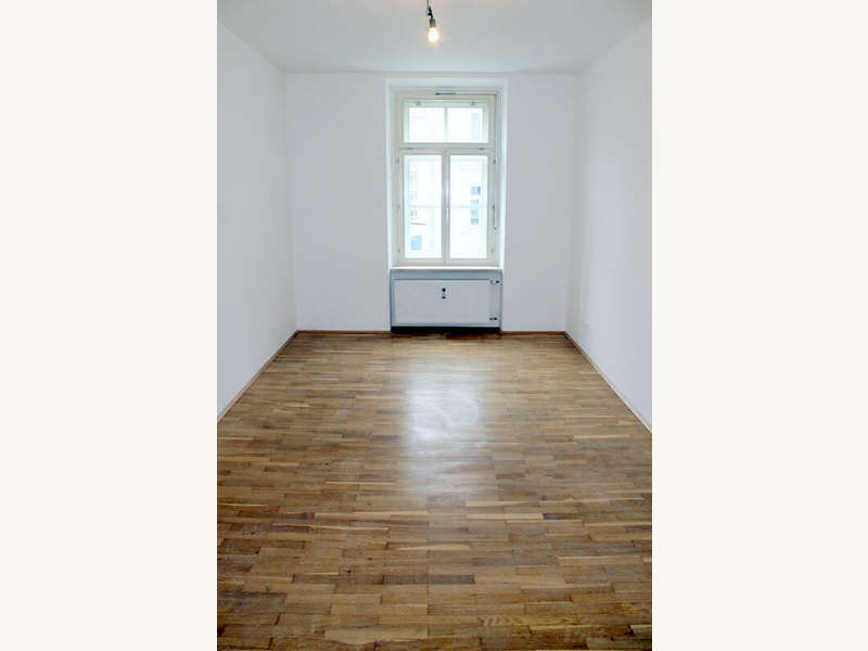 Wohnzimmer (Durchgehzimmer)