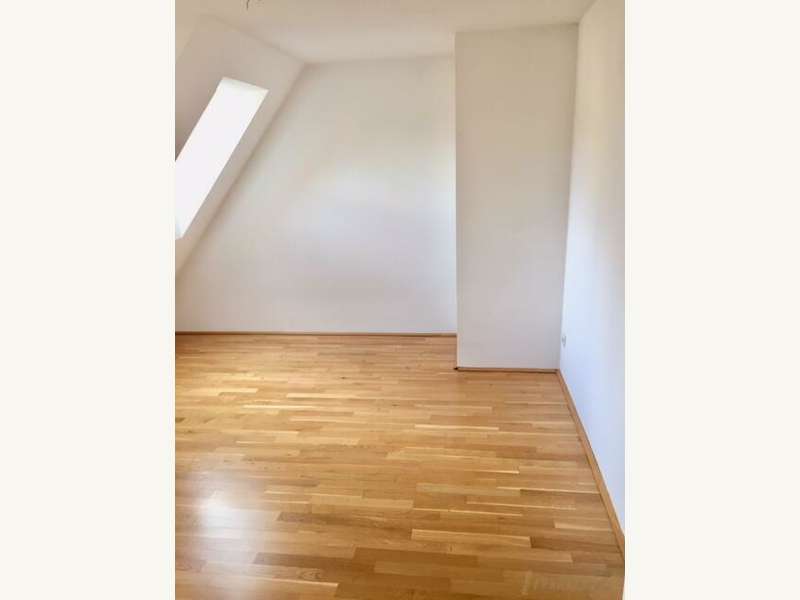 Dachgeschosswohnung Graz: Schlafzimmer Bild I Schlafzimmer Bild I