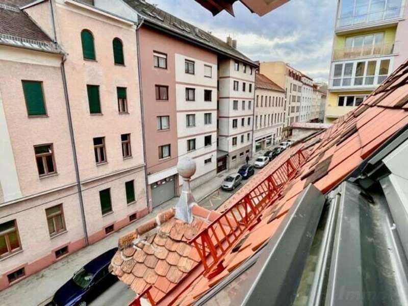 Maisonette Graz: Ausblick in die Strauchergasse Ausblick in die Strauchergasse