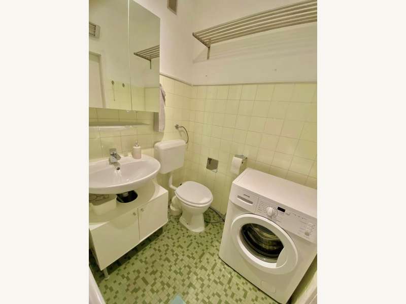 ...WC und Waschmaschinen-Anschluss