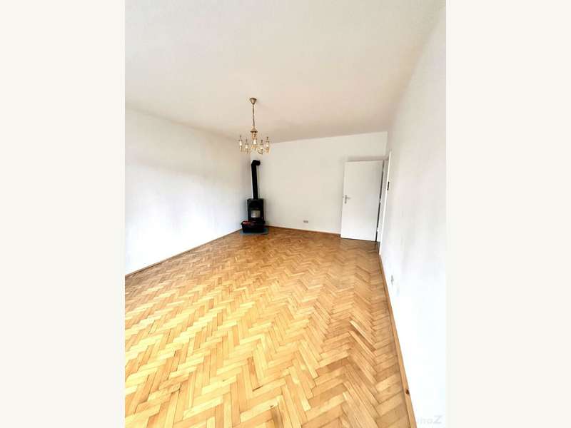 Mietwohnung Graz: Wohn- Schlafzimmer Wohn- Schlafzimmer
