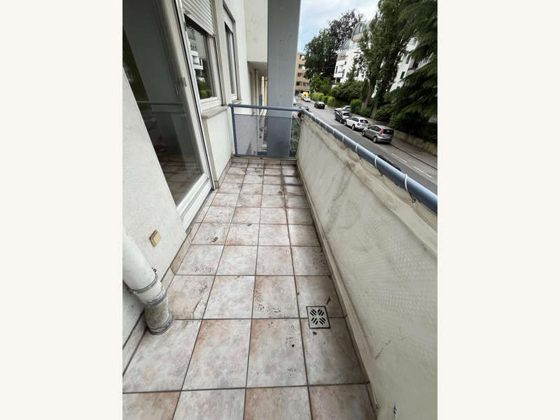Mietwohnung Graz: Balkon Balkon
