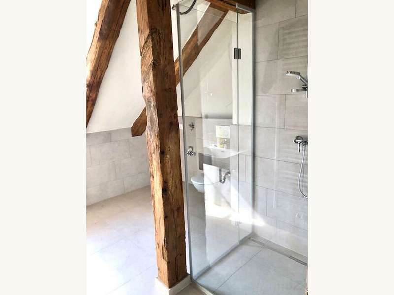 ...Dusche und WC