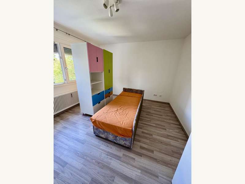 Mietwohnung Graz: Zimmer hofseitig Zimmer hofseitig