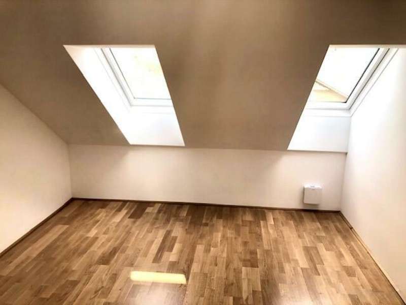 linkes Zimmer