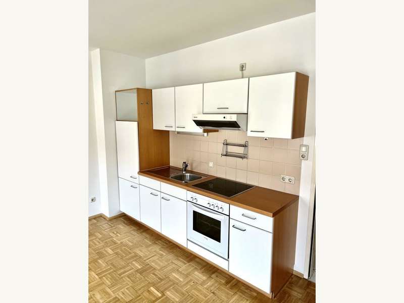 Wohnraum mit offener Küche