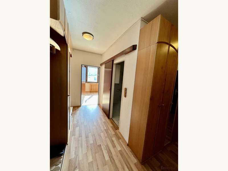 Mietwohnung Graz: Vorraum- Garderobe Vorraum- Garderobe