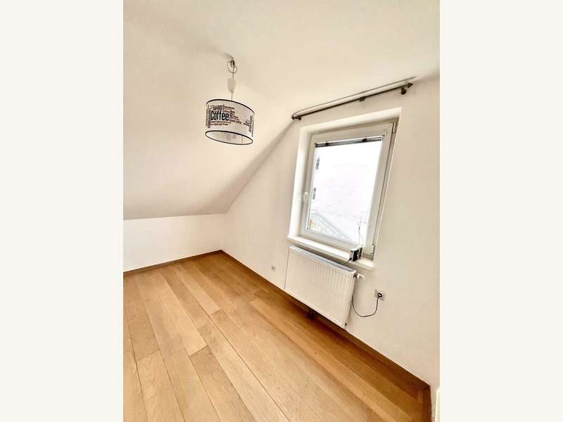 Dachgeschosswohnung Graz: Schlafzimmer Schlafzimmer