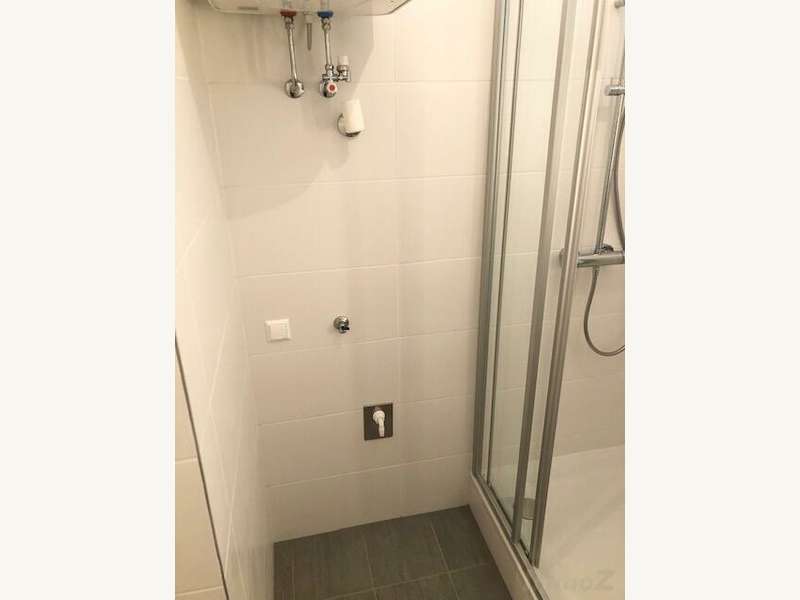 und Waschmaschinen-Anschluss