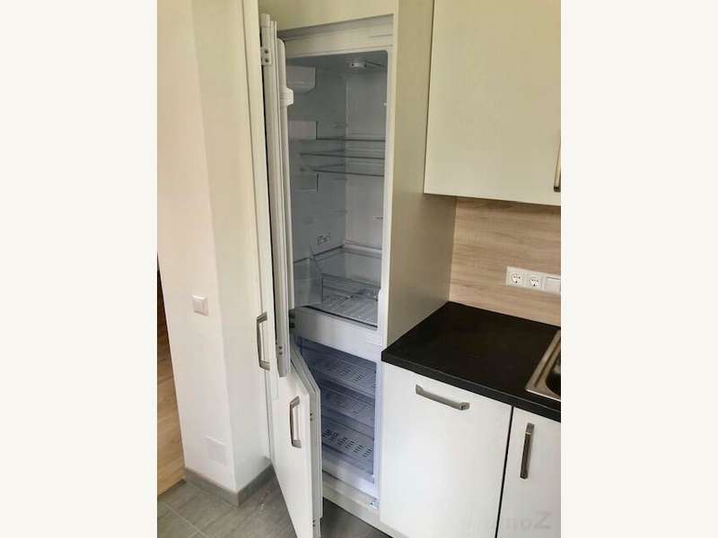 Mietwohnung Graz: große Kühl-Gefrierkombi große Kühl-Gefrierkombi