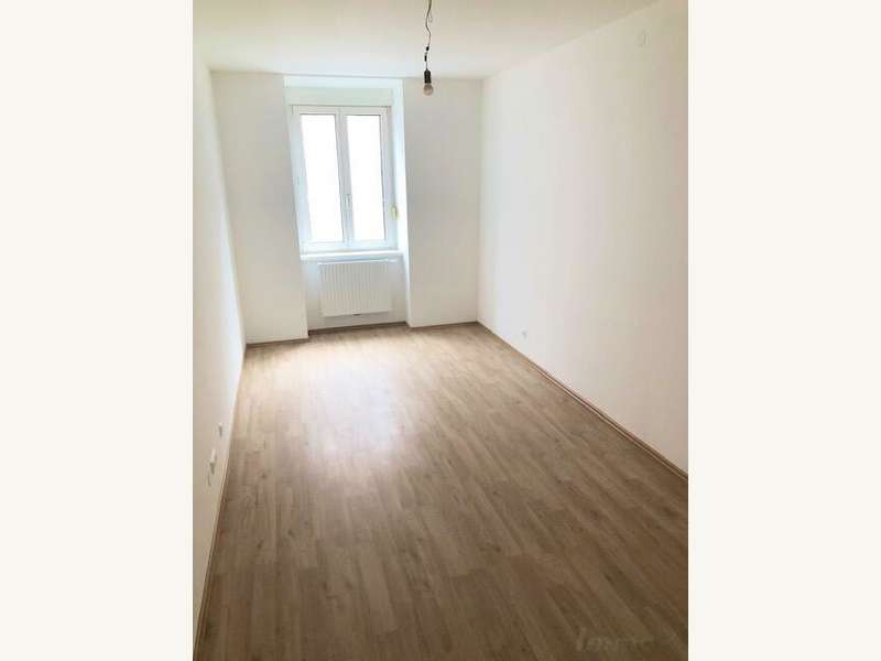 Mietwohnung Graz: Zimmer 1 (vom Vorraum) Zimmer 1 (vom Vorraum)