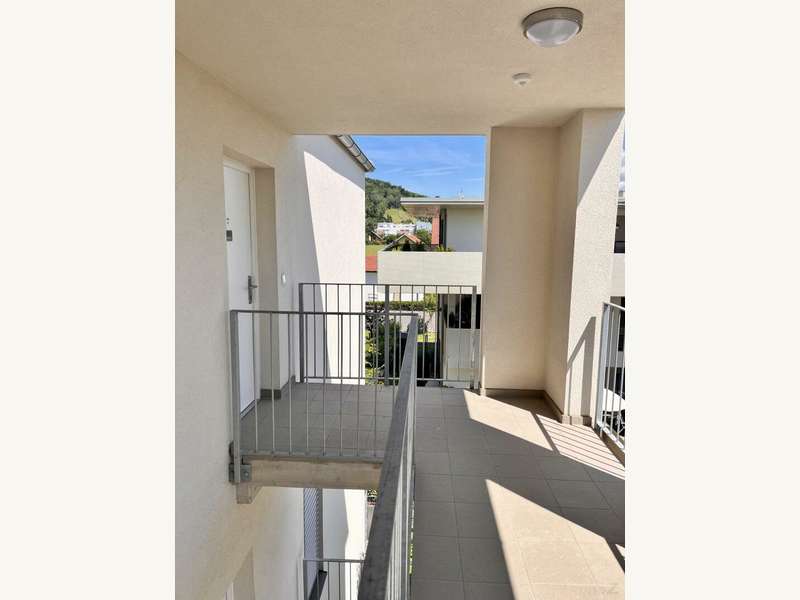 Zugang zur Wohnung mit Vorplatz