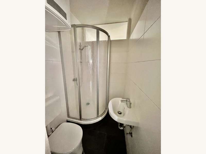 Dachgeschosswohnung Graz: Bad-Wc Bad-Wc