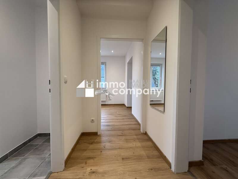 Mehrfamilienhaus Wiener Neustadt: Wohnung Wohnung