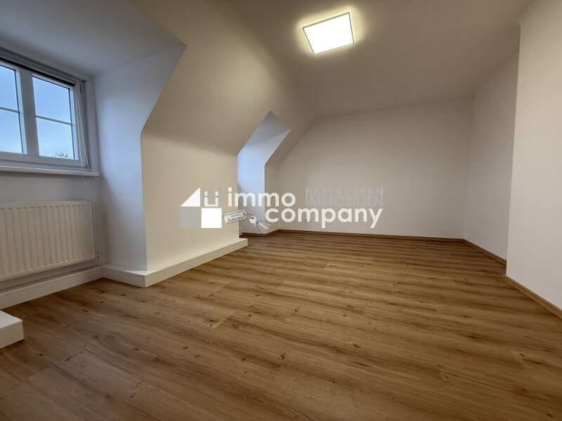 Mehrfamilienhaus Wiener Neustadt: Wohnung-DG Wohnung-DG