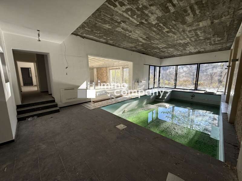 Indoor Pool Halle