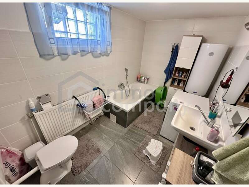 Einfamilienhaus Schönkirchen-Reyersdorf: Badezimmer Badezimmer