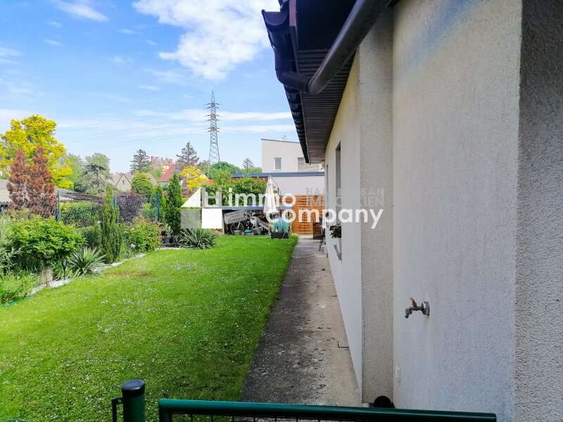 Einfamilienhaus Rannersdorf: Außenansicht, Garten Außenansicht, Garten