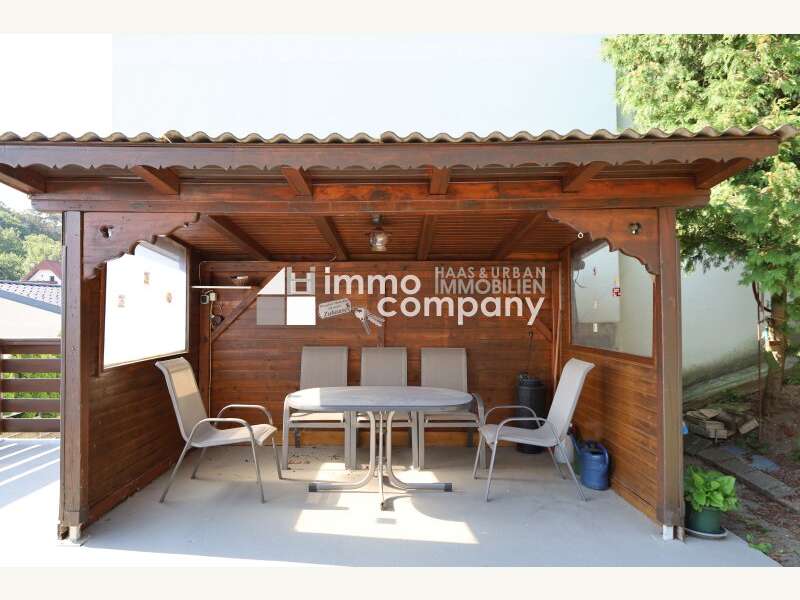 Einfamilienhaus Forchtenstein: Terrasse mit Pergola Terrasse mit Pergola