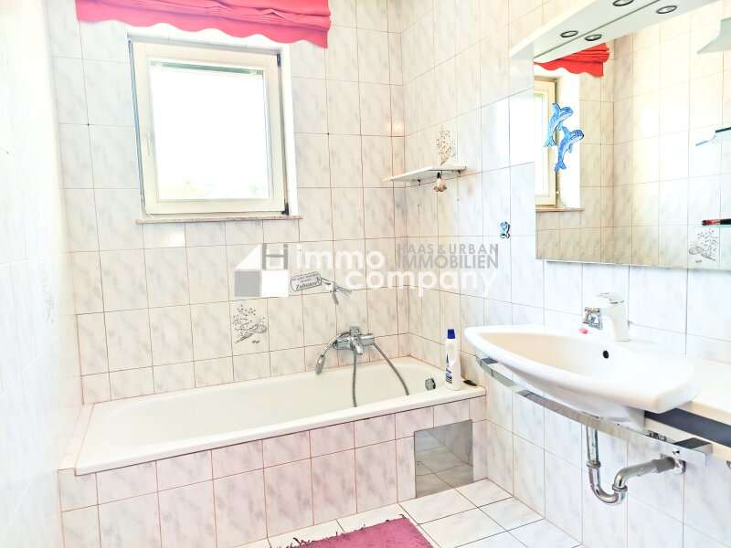 Einfamilienhaus Krems an der Donau: Badezimmer Badezimmer