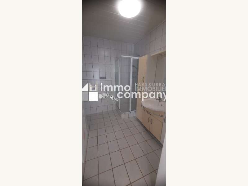 Bad mit Dusche