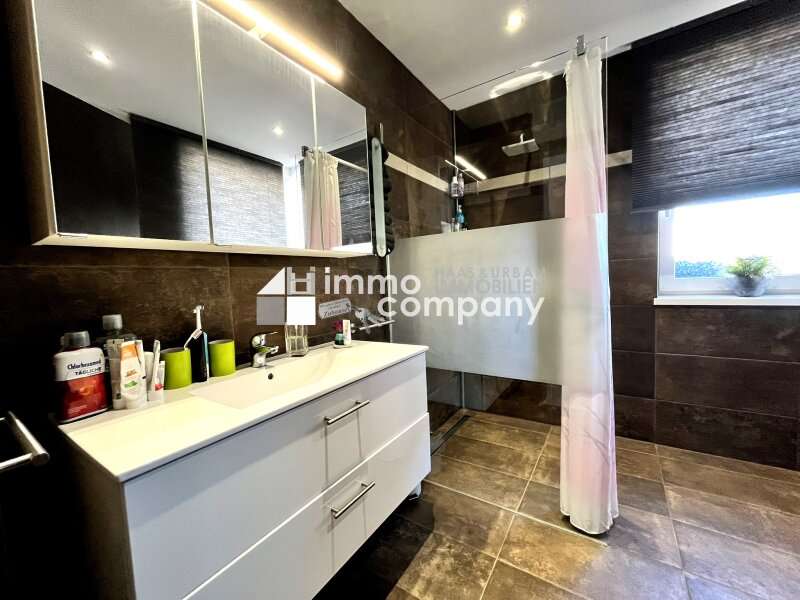 Doppelhaushälfte Pottendorf: Badezimmer Badezimmer
