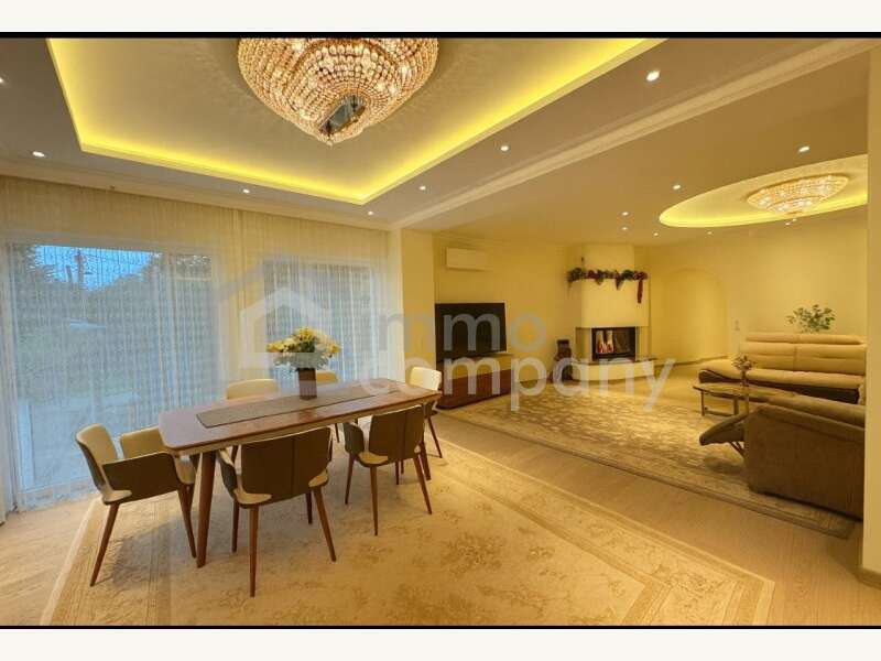 Herrenhaus Wien: WZ Kamin WZ Kamin