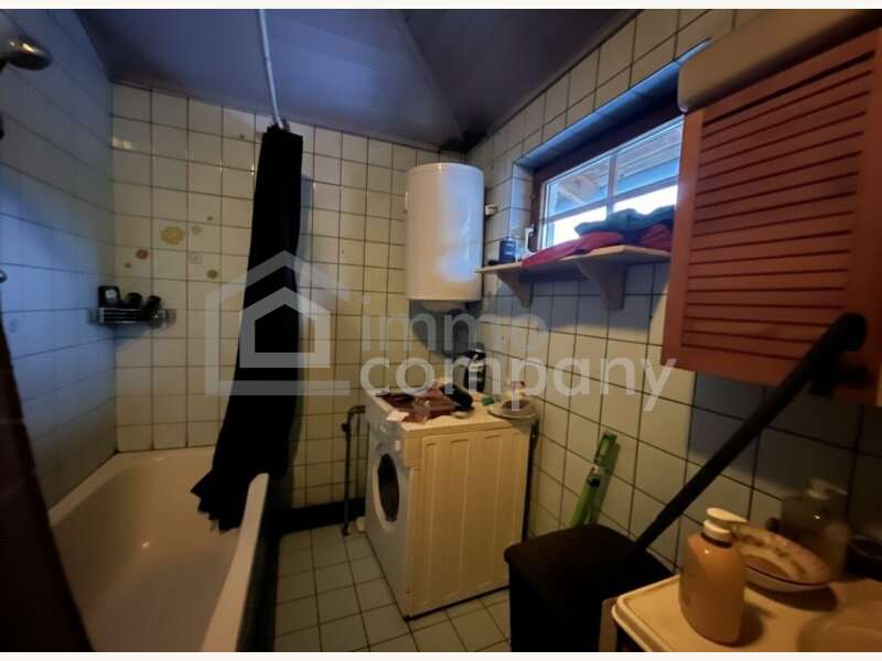 Bungalow Bad Sauerbrunn: Badezimmer Badezimmer