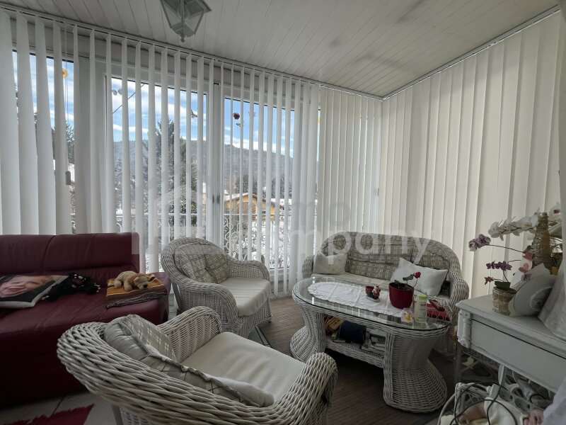 Wintergarten mit Blick ins Grüne