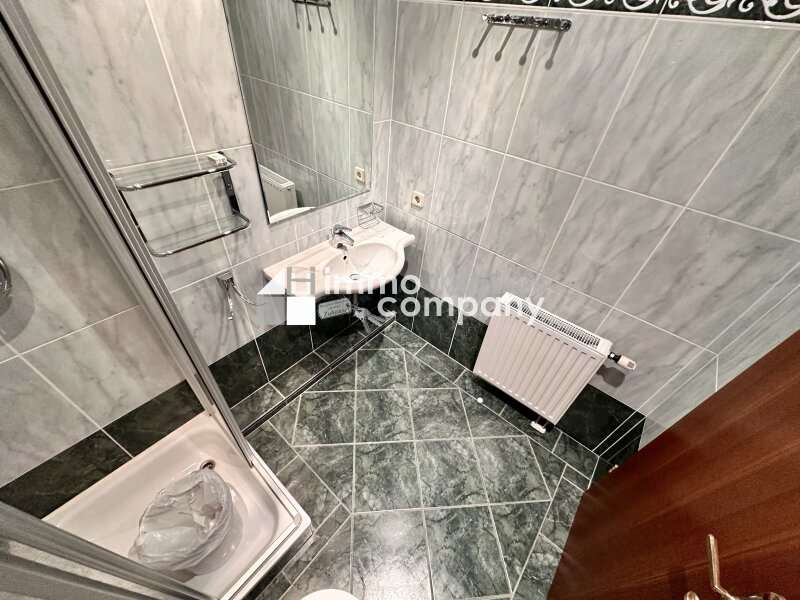 Mietwohnung Lassee: Badezimmer Badezimmer
