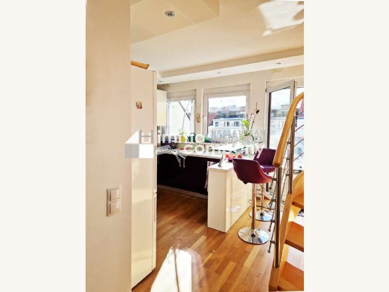 Maisonette Wien: 1.Etage_Blick zur Küche 1.Etage_Blick zur Küche