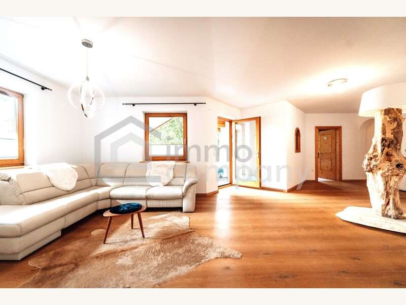 Eigentumswohnung Maurach: Wohnraum Teilansicht Wohnraum Teilansicht