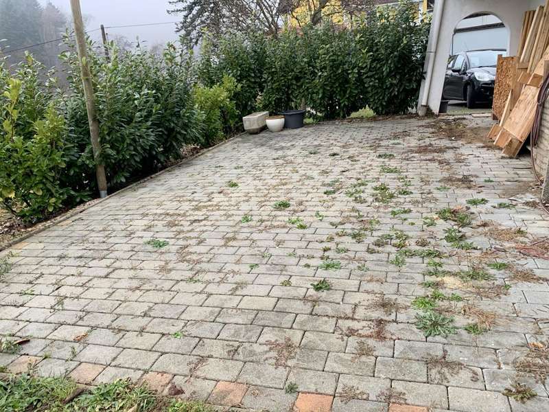 Einfamilienhaus Pirching am Traubenberg: Terrasse straßenseitig Terrasse straßenseitig