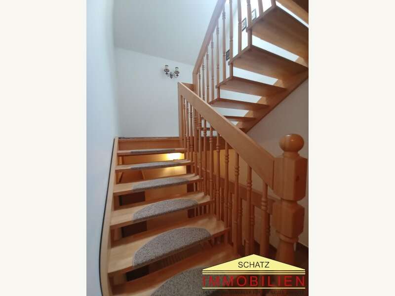 Einfamilienhaus Hainfeld: Stiegenaufgang Stiegenaufgang
