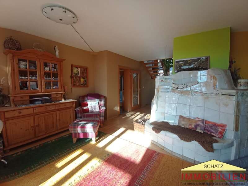 Haus Weiz: Kachelofen-Handarbeit Kachelofen-Handarbeit