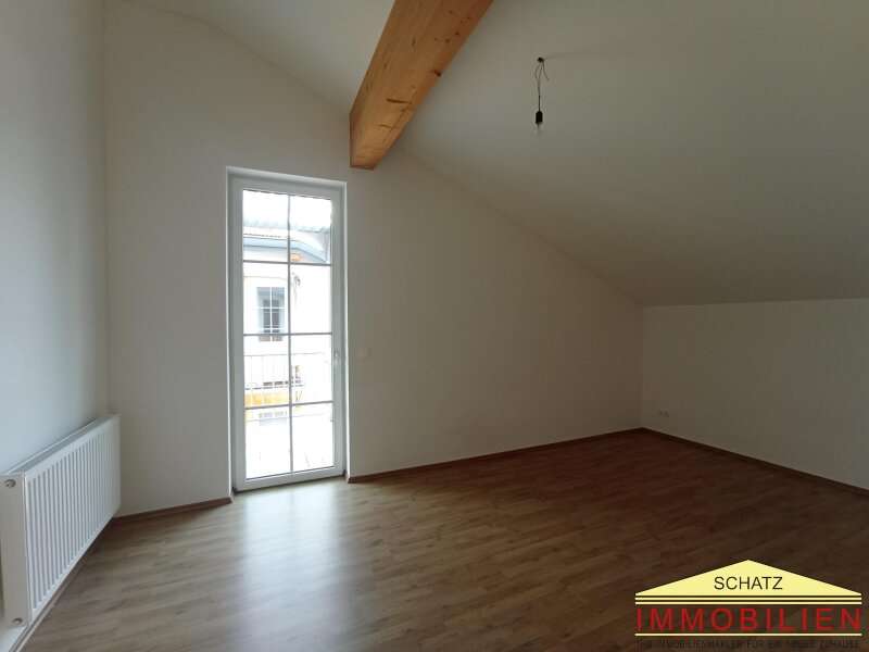 Dachgeschosswohnung Weissenbach an der Triesting: Wohnbereich Wohnbereich