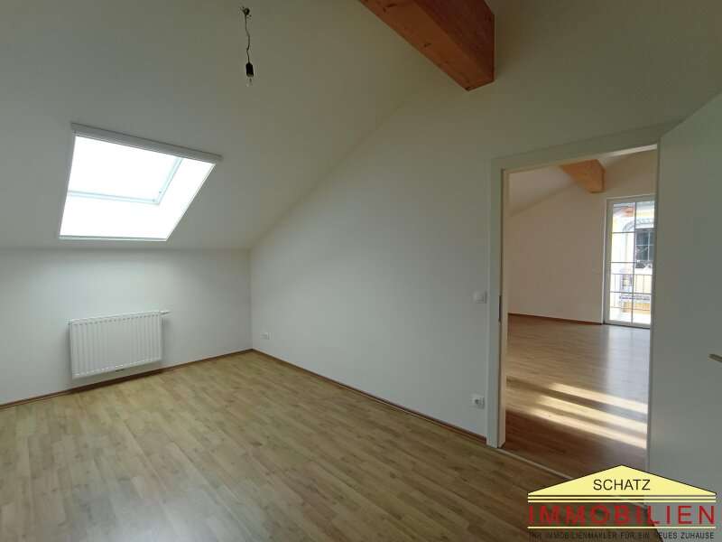Dachgeschosswohnung Weissenbach an der Triesting: Zimmer Zimmer