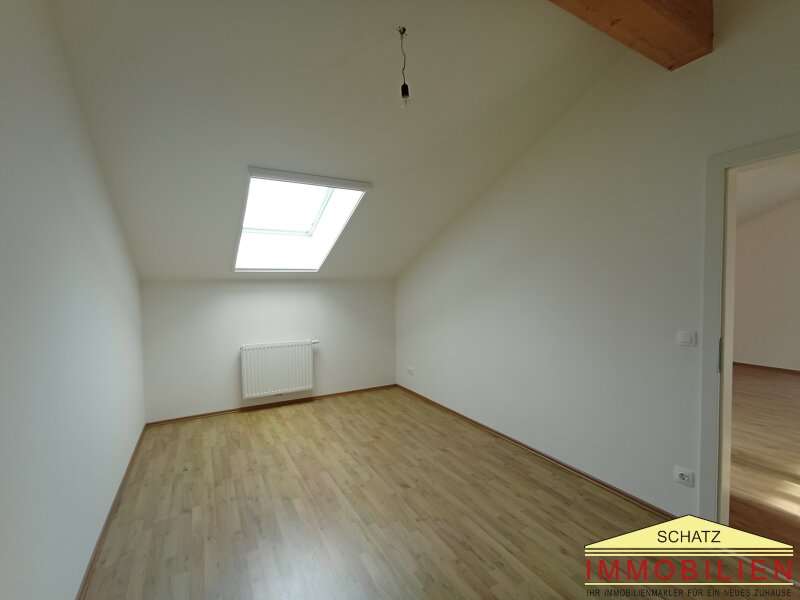 Dachgeschosswohnung Weissenbach an der Triesting: Zimmer Zimmer